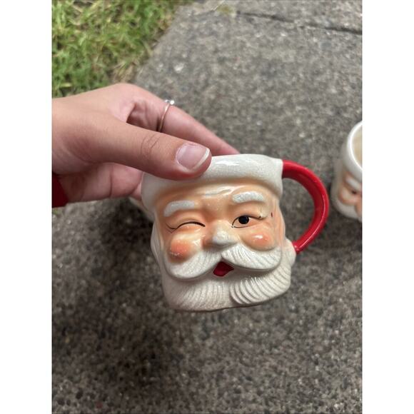 RARE WINKING JAPAN VINTAGE CERAMIC MUGS 1960s Santa Land Japan FOUR Santa - Picture 3 of 8